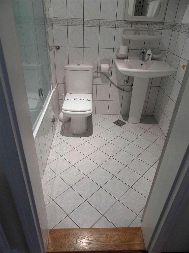 Voyager Bed & Breakfast Novi Sad Exterior foto